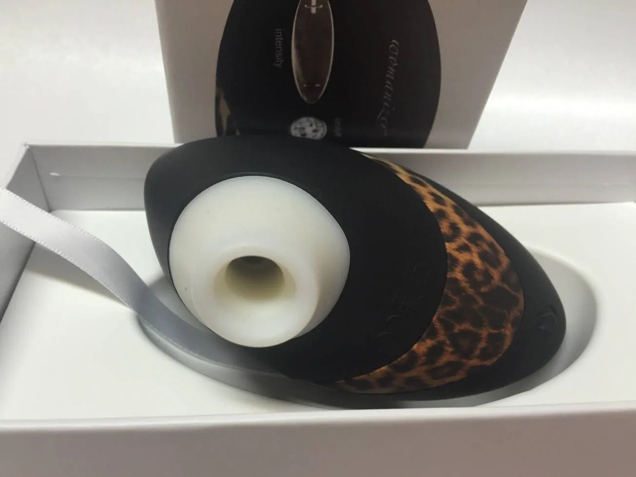 Womanizer W500 et système d'extraction du berceau