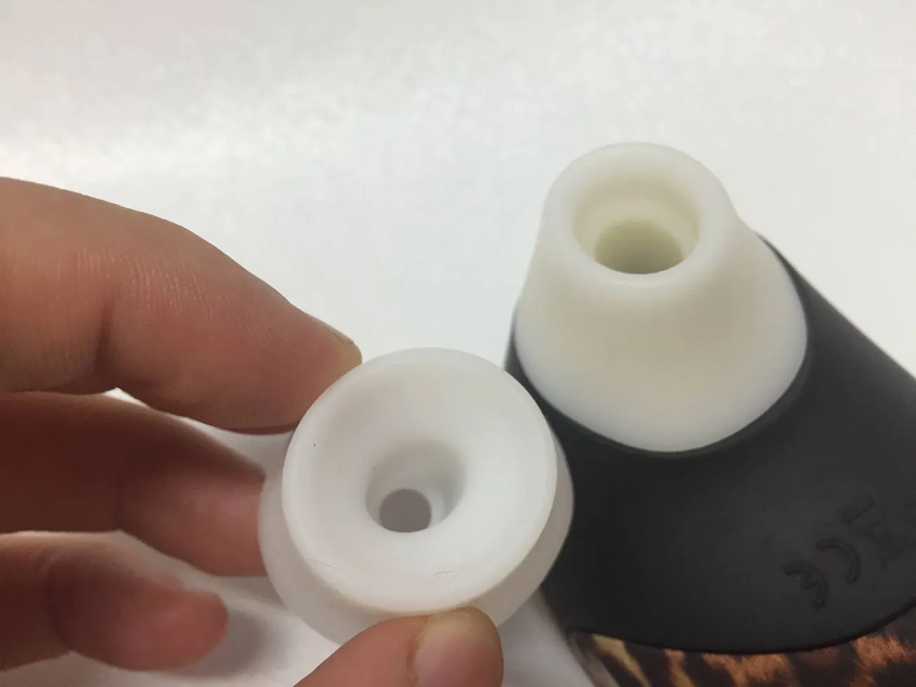 Embouts clitoridiens classique et XL du Womanizer W500