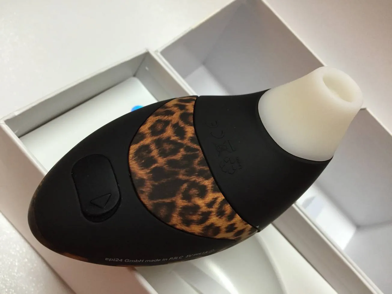 nxpl womanizer w500 unboxing 05