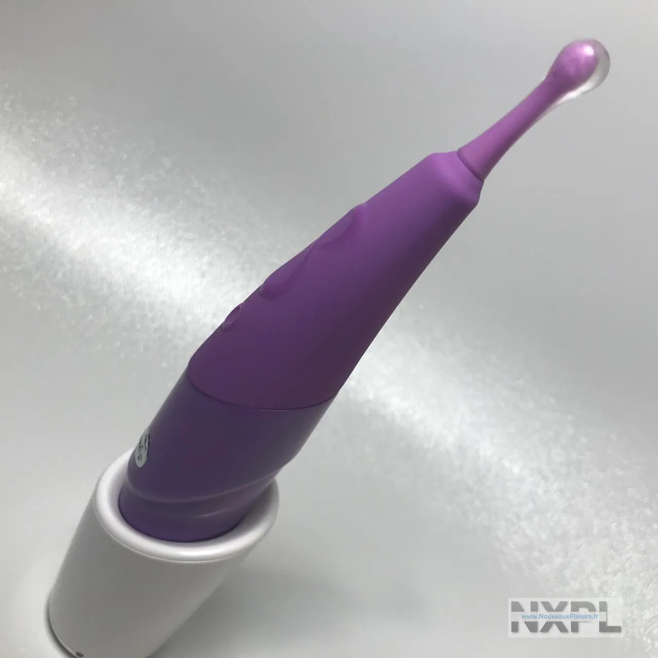 nxpl zumio caress 06