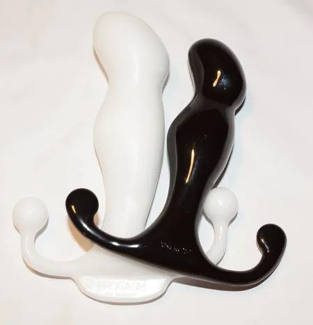 Comparaison visuelle entre le Progasm blanc et le Progasm Jr noir