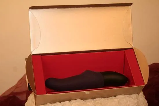 Ouverture de la boite du Fun Factory Stronic EINS